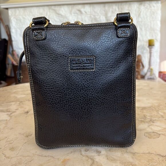 Relic by Fossil Y2K Vintage Faux Leather Crossbody Organizer Bag - Picture 5 of 16